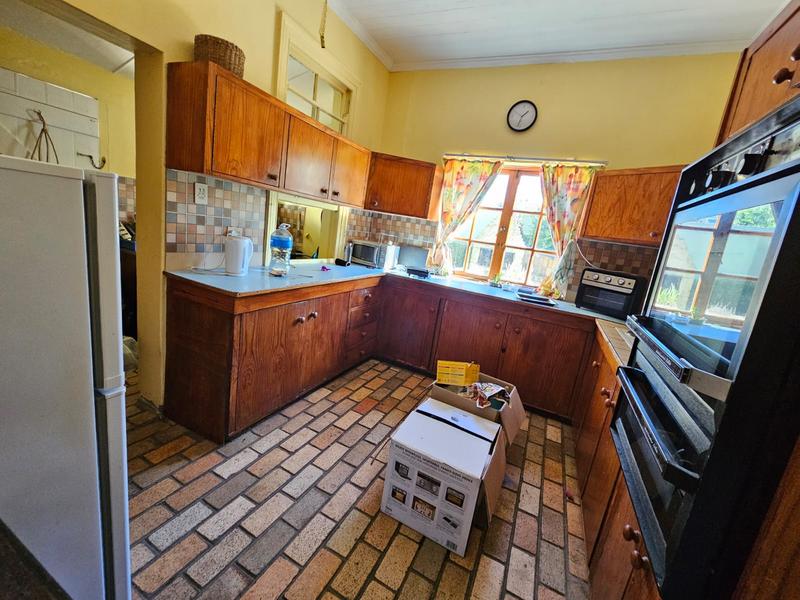 To Let 4 Bedroom Property for Rent in Grahamstown Eastern Cape